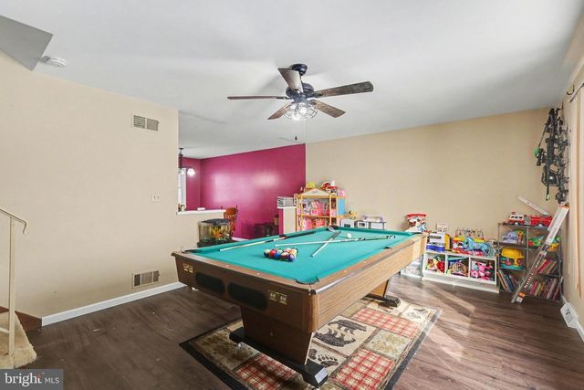 1565 OLD MOUNTAIN RD, Wellsville, PA 17365