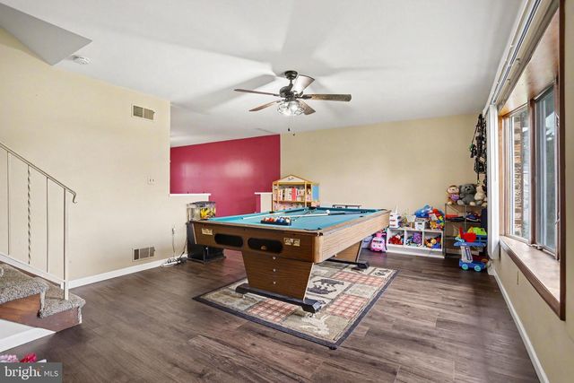 1565 OLD MOUNTAIN RD, Wellsville, PA 17365