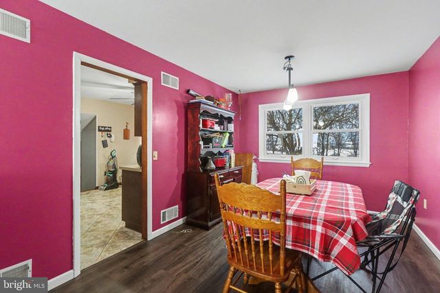 1565 OLD MOUNTAIN RD, Wellsville, PA 17365