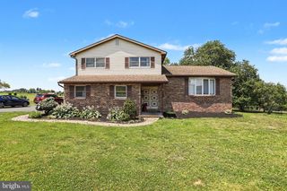1565 OLD MOUNTAIN RD, Wellsville, PA 17365