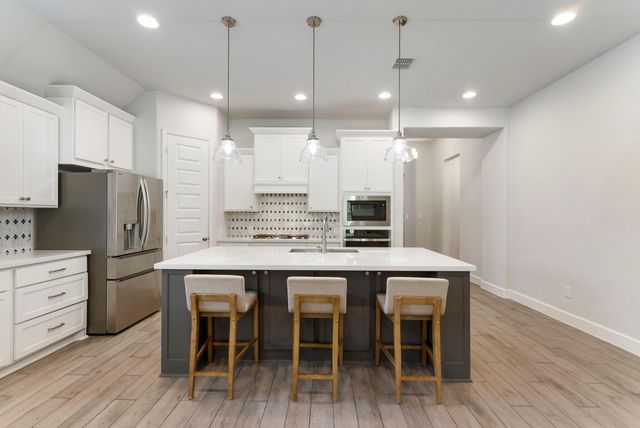 228 W Netleaf Court, Montgomery, TX 77316