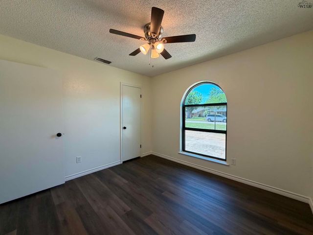 1 BRANDY LANE, Wichita Falls, TX 76306