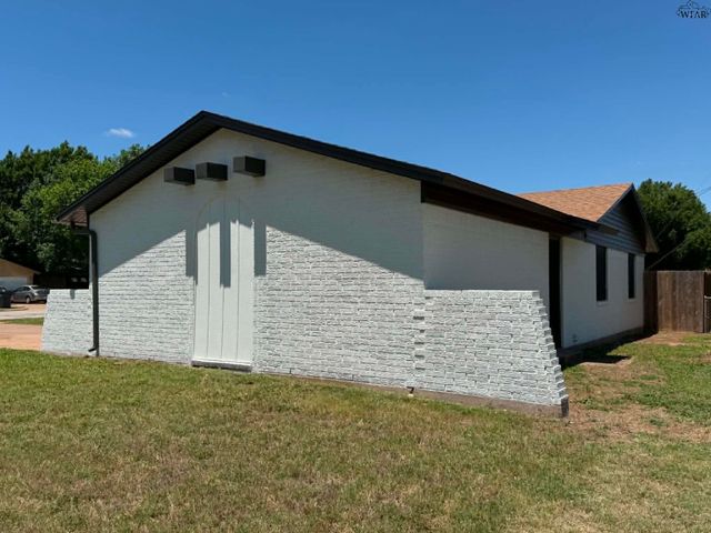 1 BRANDY LANE, Wichita Falls, TX 76306