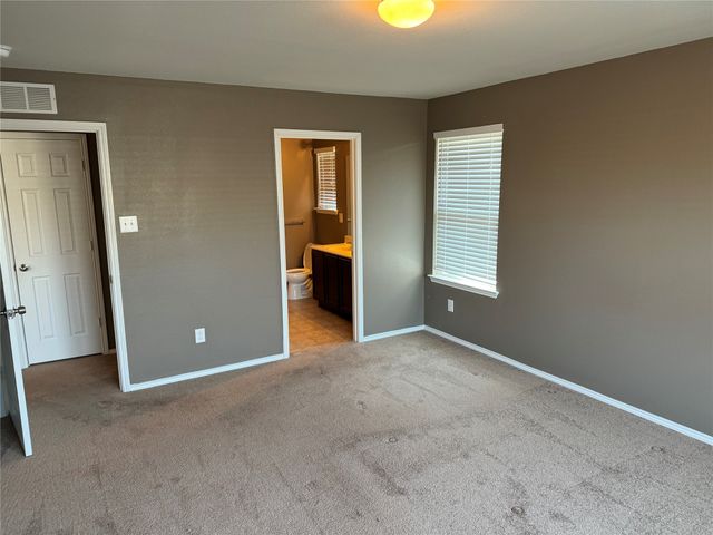 805 Underhill Drive, Arlington, TX 76002