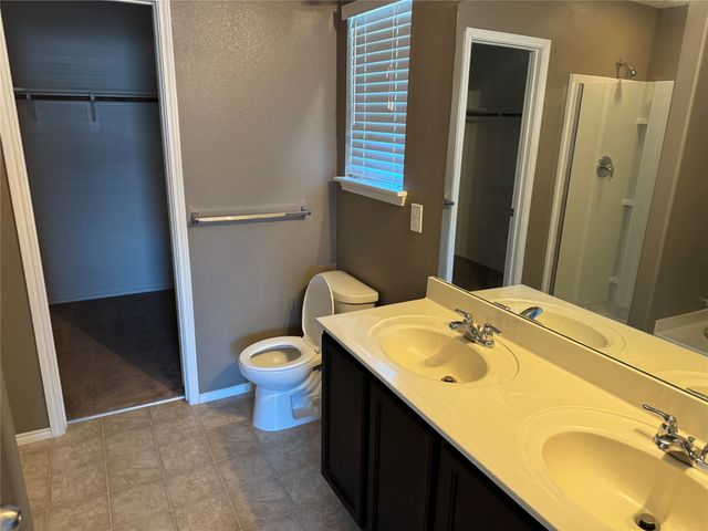 805 Underhill Drive, Arlington, TX 76002