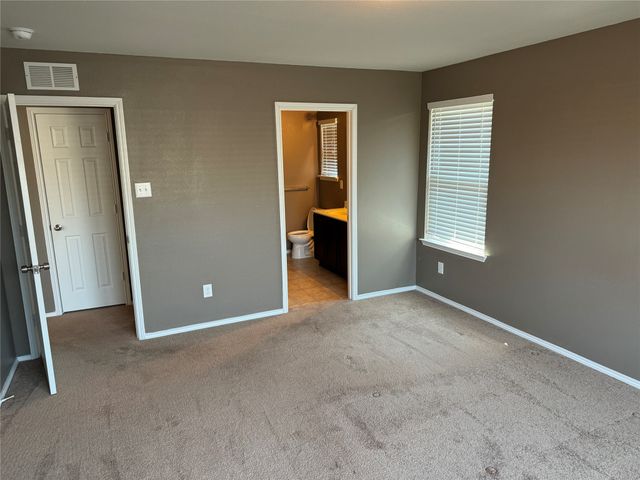 805 Underhill Drive, Arlington, TX 76002