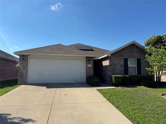 805 Underhill Drive, Arlington, TX 76002