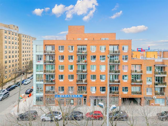 136-21 Latimer Place 6E, Flushing, NY 11354