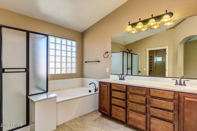 4031 E Casitas Del Rio Drive, Phoenix, AZ 85050