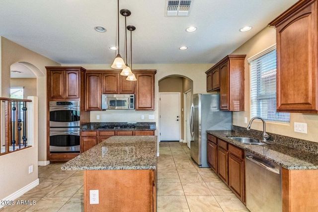 4031 E Casitas Del Rio Drive, Phoenix, AZ 85050