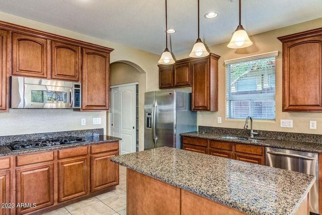 4031 E Casitas Del Rio Drive, Phoenix, AZ 85050