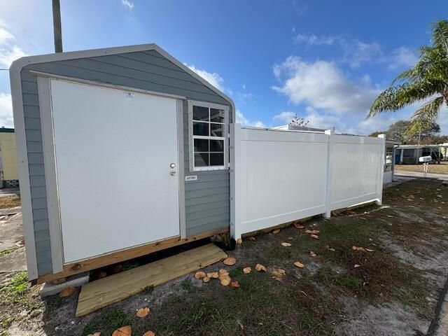 2023 St Lucie Blvd 163, Fort Pierce, FL 34946