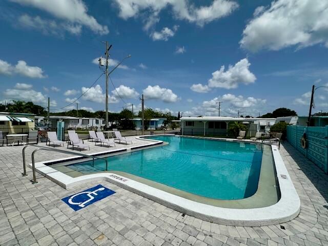 2023 St Lucie Blvd 163, Fort Pierce, FL 34946