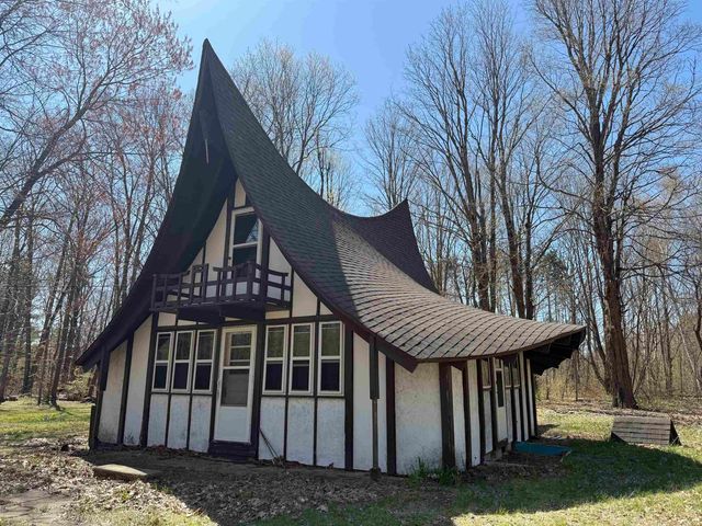 10290 Carmichael Drive, Mancelona, MI 49659