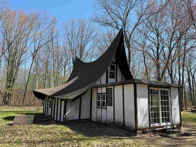 10290 Carmichael Drive, Mancelona, MI 49659