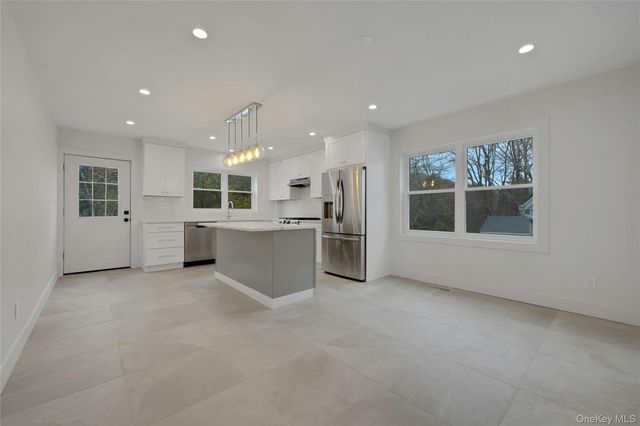 278 Washington Avenue South, Pleasantville, NY 10570