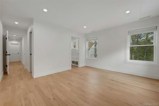 278 Washington Avenue South, Pleasantville, NY 10570