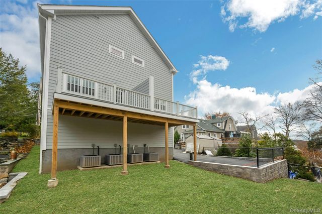 278 Washington Avenue South, Pleasantville, NY 10570