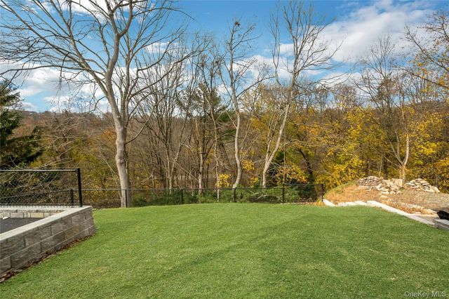 278 Washington Avenue South, Pleasantville, NY 10570