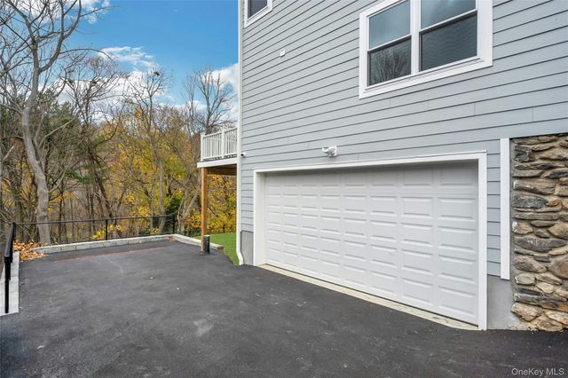 278 Washington Avenue South, Pleasantville, NY 10570