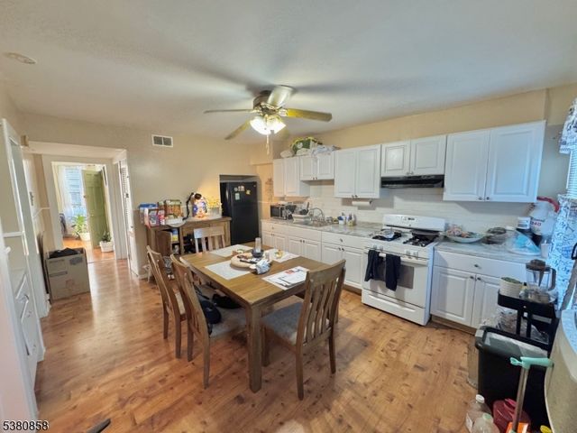 206 N 6Th St, Prospect Park Boro, NJ 07508