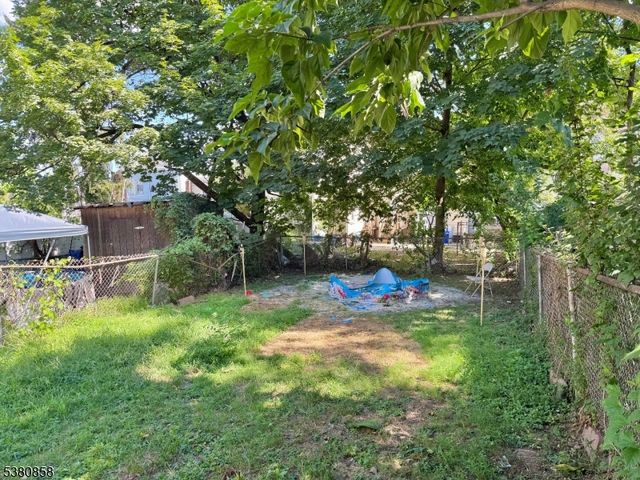 206 N 6Th St, Prospect Park Boro, NJ 07508