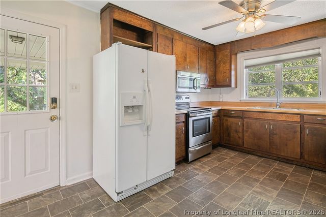 317 Longview Drive, Fayetteville, NC 28311