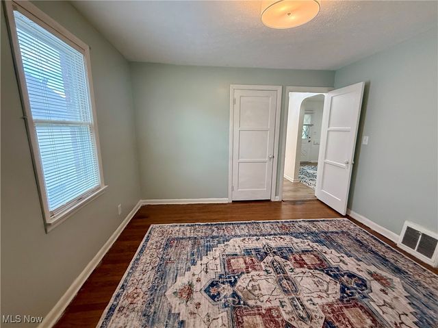 434 N Bon Air Avenue, Youngstown, OH 44509