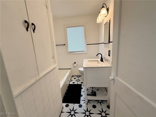 434 N Bon Air Avenue, Youngstown, OH 44509