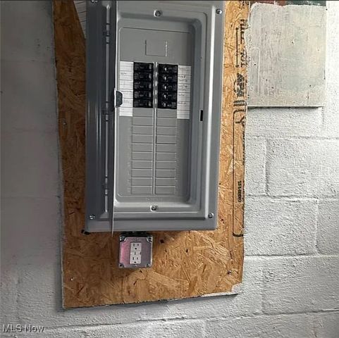 434 N Bon Air Avenue, Youngstown, OH 44509