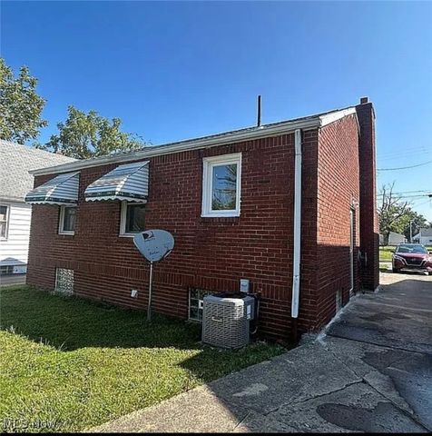 434 N Bon Air Avenue, Youngstown, OH 44509