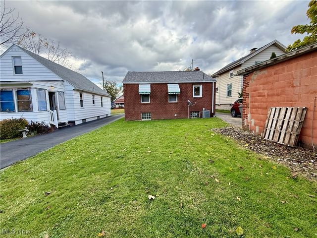 434 N Bon Air Avenue, Youngstown, OH 44509