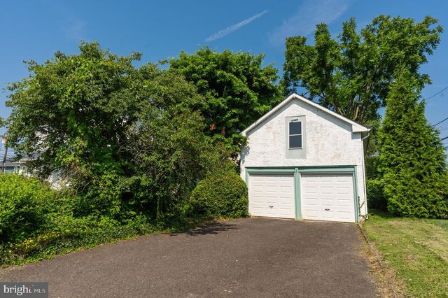 2105 SUSQUEHANNA RD, Abington, PA 19001
