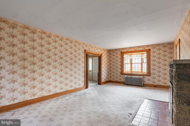 2105 SUSQUEHANNA RD, Abington, PA 19001