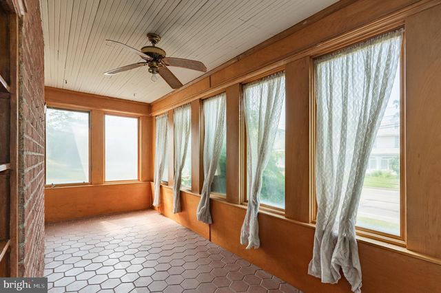 2105 SUSQUEHANNA RD, Abington, PA 19001