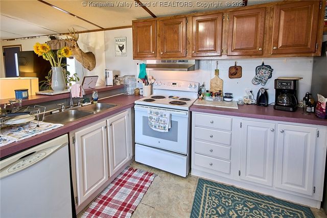 4578 Barton Chapel Road, Fraziers Bottom, WV 25082