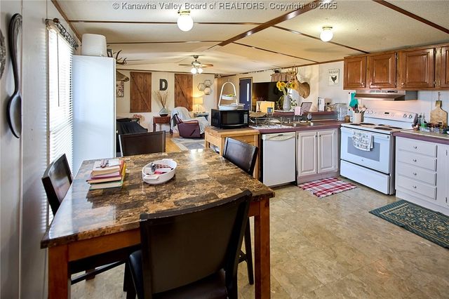 4578 Barton Chapel Road, Fraziers Bottom, WV 25082