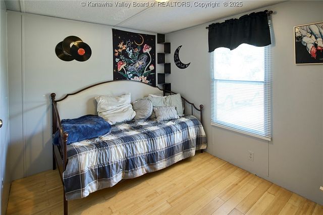 4578 Barton Chapel Road, Fraziers Bottom, WV 25082