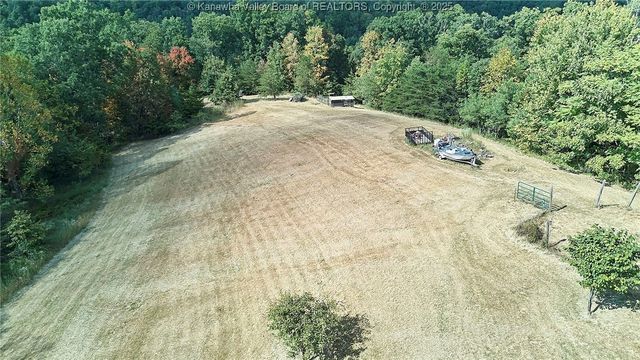 4578 Barton Chapel Road, Fraziers Bottom, WV 25082