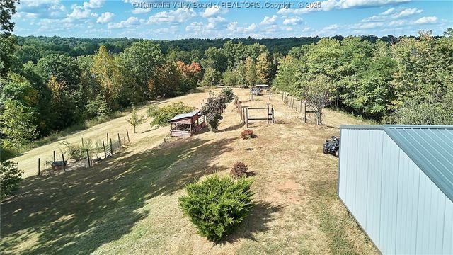 4578 Barton Chapel Road, Fraziers Bottom, WV 25082