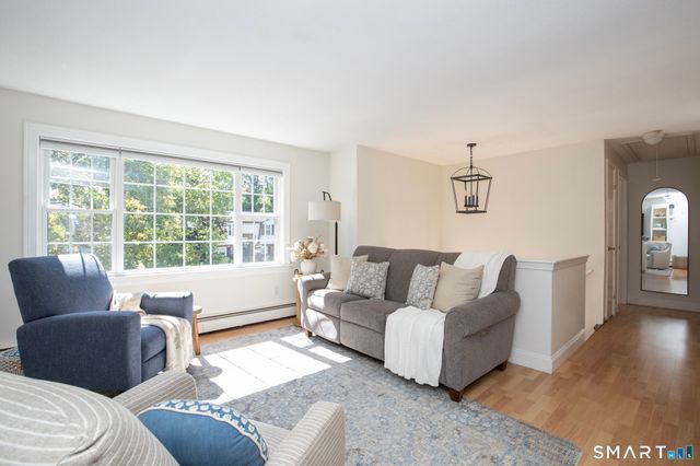 130 Meetinghouse Ridge, Meriden, CT 06450