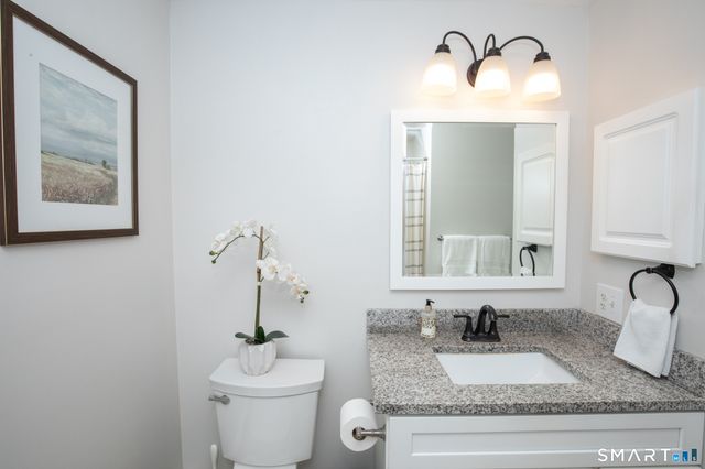 130 Meetinghouse Ridge, Meriden, CT 06450
