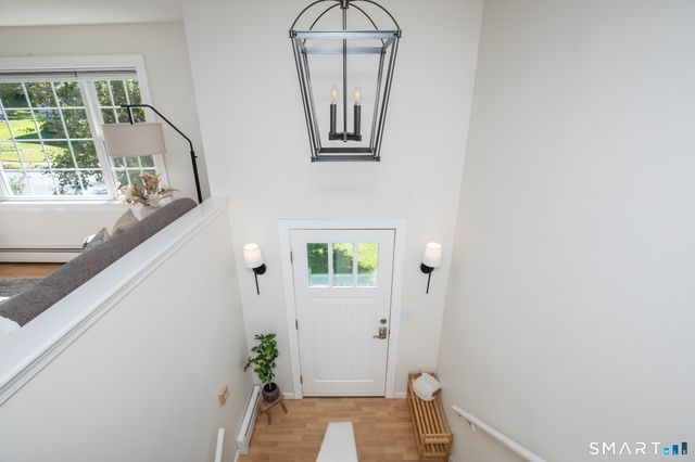 130 Meetinghouse Ridge, Meriden, CT 06450