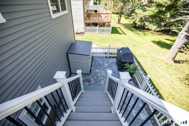130 Meetinghouse Ridge, Meriden, CT 06450
