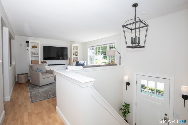 130 Meetinghouse Ridge, Meriden, CT 06450