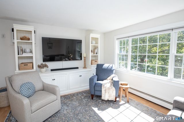 130 Meetinghouse Ridge, Meriden, CT 06450