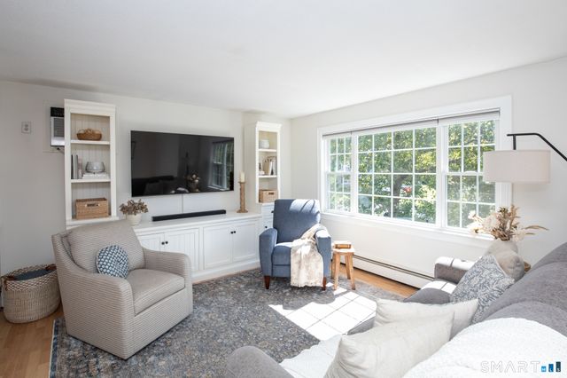 130 Meetinghouse Ridge, Meriden, CT 06450