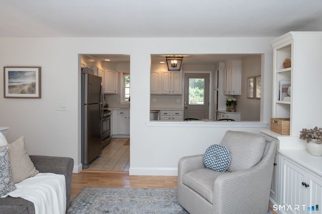 130 Meetinghouse Ridge, Meriden, CT 06450