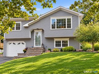 130 Meetinghouse Ridge, Meriden, CT 06450