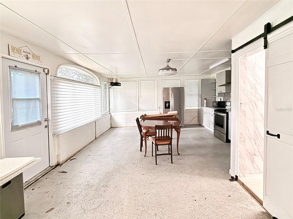 Image 25 of property listing at 5312 GODDARD AVENUE, Orlando, FL 32810